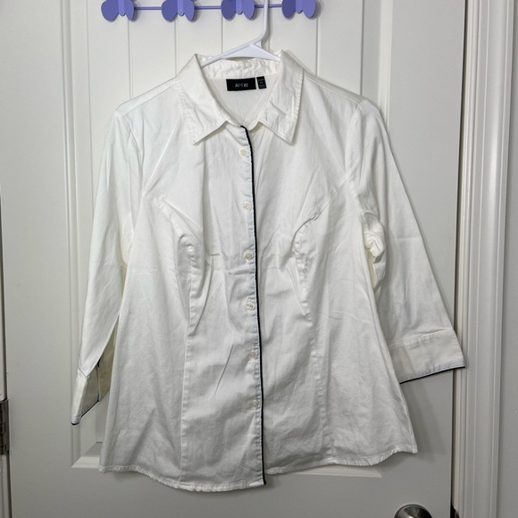 Apt. 9 Tops - EUC Apt.9 women’s white black outlined button‎ front 3/4 sleeve blouse top 0X